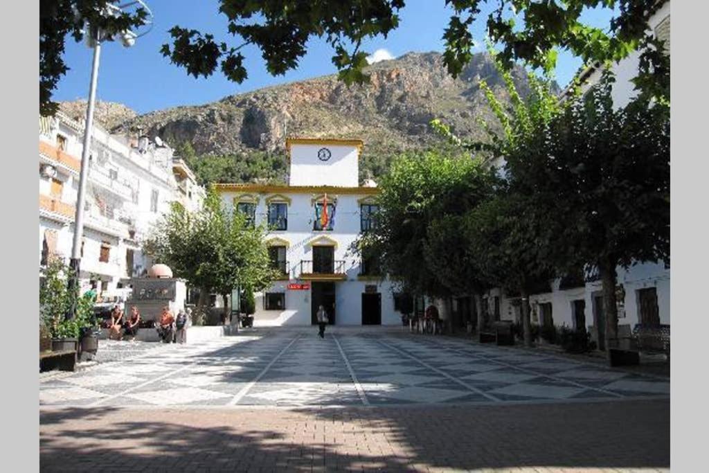 Sierra Nevada Luxury Getaway Apartment Guejar Sierra Exterior photo
